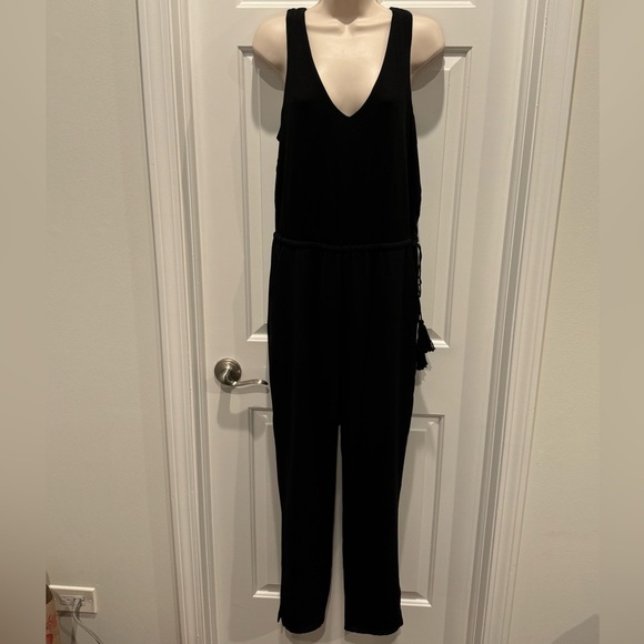 LOFT Pants - Loft Black Jumpsuit vneck and tassels size 6 chic straight leg one piece